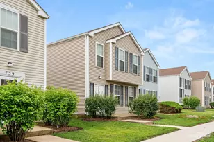737 Serendipity Dr, Aurora, IL 60504 - Photo 2