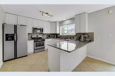 673 E Fountainview Drive #673, Mundelein, IL 60060 - Photo 6