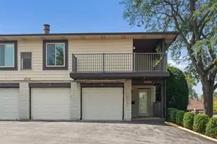 15701 Orlan Brook Dr, Orland Park, IL 60462 - Photo 2