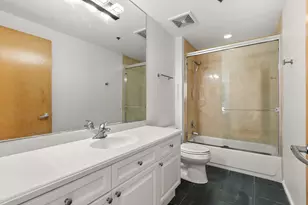 1201 W Adams St, Chicago, IL 60607 - Photo 18