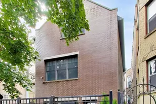 3414 N Oakley Ave, Chicago, IL 60618 - Photo 1