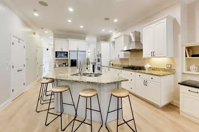 3414 N Oakley Avenue, Chicago, IL 60618 - Photo 8