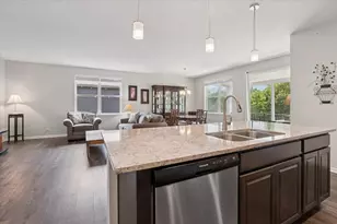 6331 Doral Dr, Gurnee, IL 60031 - Photo 14