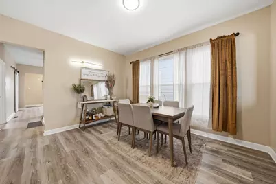 10747 S Forest Avenue, Chicago, IL 60628 - Photo 4