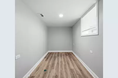 10747 S Forest Avenue, Chicago, IL 60628 - Photo 24