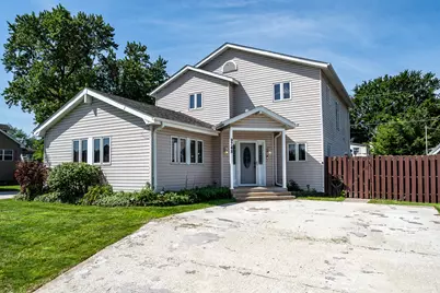 9748 Austin Avenue, Oak Lawn, IL 60453 - Photo 1