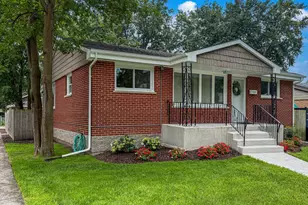 7101 W 114th Pl, Worth, IL 60482 - Photo 2