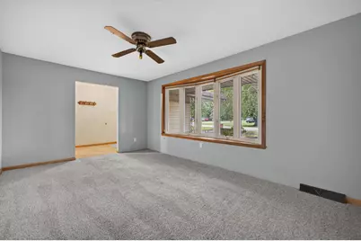 4877 Raymond Drive, Belvidere, IL 61008 - Photo 6
