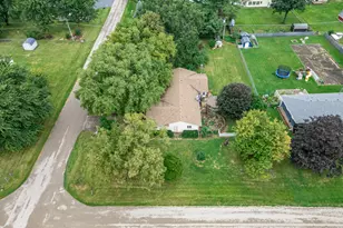 4877 Raymond Dr, Belvidere, IL 61008 - Photo 42