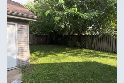 15201 Dorchester Avenue, Dolton, IL 60419 - Photo 14