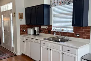 5 E Hague Dr, Antioch, IL 60002 - Photo 8
