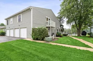 1105 Mt Vernon Ct, Wheaton, IL 60189 - Photo 1