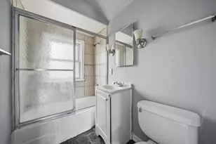 9709 S Yates Blvd, Chicago, IL 60617 - Photo 14