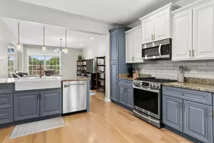 4151 Royal Mews Cir, Naperville, IL 60564 - Photo 8