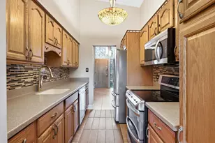 295 S Poplar Ave, Elmhurst, IL 60126 - Photo 20
