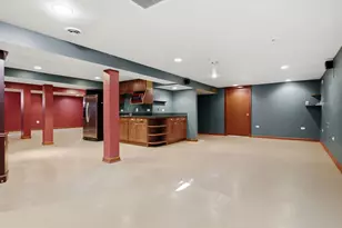 295 S Poplar Ave, Elmhurst, IL 60126 - Photo 32