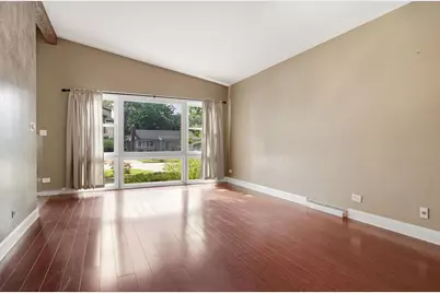 295 S Poplar Avenue, Elmhurst, IL 60126 - Photo 12