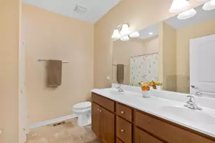 912 Baltimore St, McHenry, IL 60050 - Photo 10