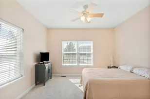 912 Baltimore St, McHenry, IL 60050 - Photo 12
