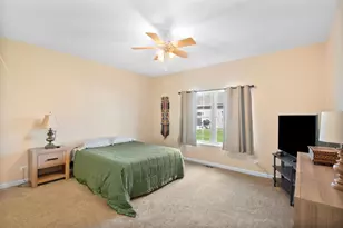 912 Baltimore St, McHenry, IL 60050 - Photo 8