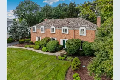 59 Sheffield Lane, Oak Brook, IL 60523 - Photo 1