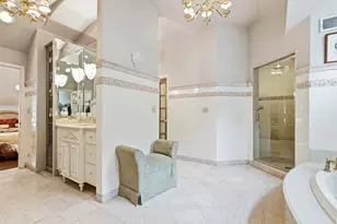 59 Sheffield Ln, Oak Brook, IL 60523 - Photo 22