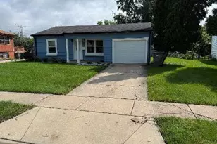 225 Nippert Ave, Romeoville, IL 60446 - Photo 2