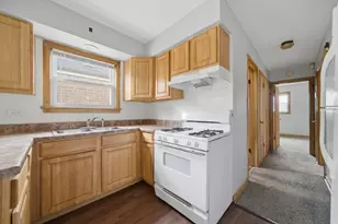 8018 S Michigan Ave, Chicago, IL 60619 - Photo 4