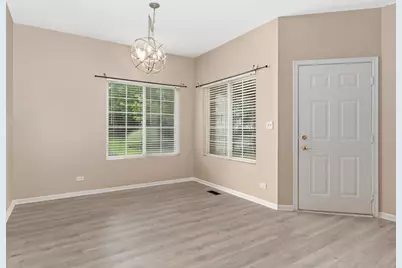 57 Braxton Lane #57, Aurora, IL 60504 - Photo 6