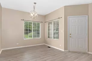 57 Braxton Ln, Aurora, IL 60504 - Photo 6