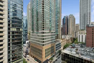 630 N State St, Chicago, IL 60654 - Photo 16