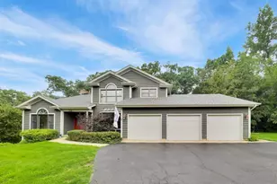 117 Stone Marsh Ln, North Barrington, IL 60010 - Photo 1