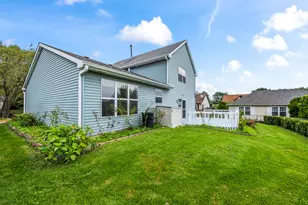 1233 Old Timber Ct, Hoffman Estates, IL 60192 - Photo 26
