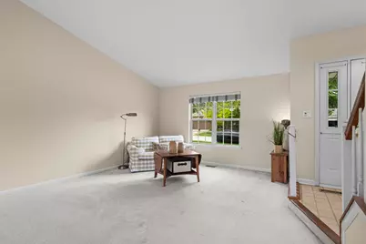 1233 Old Timber Court, Hoffman Estates, IL 60192 - Photo 4