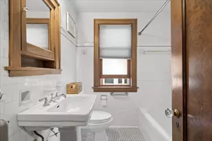 1223 Edmer Ave, Oak Park, IL 60302 - Photo 14
