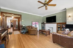 1223 Edmer Ave, Oak Park, IL 60302 - Photo 4