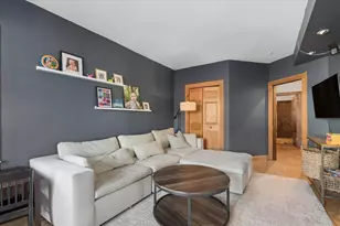 1223 Edmer Ave, Oak Park, IL 60302 - Photo 8
