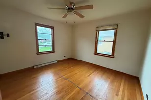 627 E 160th Ct, South Holland, IL 60473 - Photo 6