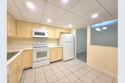 350 Plum Creek Drive #406, Wheeling, IL 60090 - Photo 18