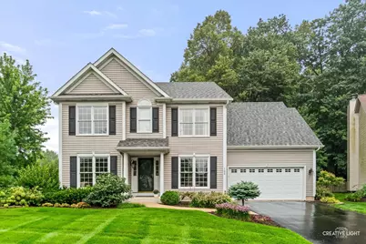 105 Sharon Court, North Aurora, IL 60542 - Photo 2