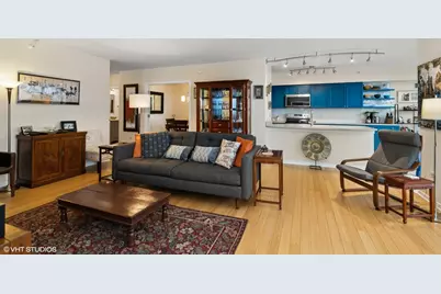 807 Davis Street #1806, Evanston, IL 60201 - Photo 4