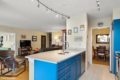 807 Davis Street #1806, Evanston, IL 60201 - Photo 12