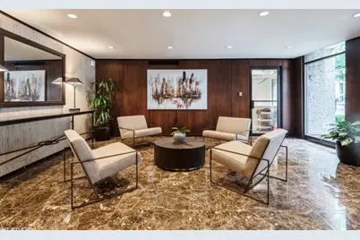 1 E Scott Street #1811, Chicago, IL 60610 - Photo 2