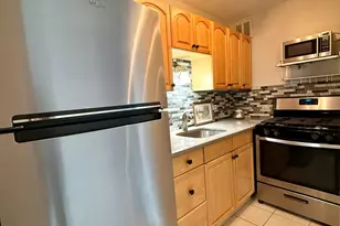 1 E Scott St, Chicago, IL 60610 - Photo 8
