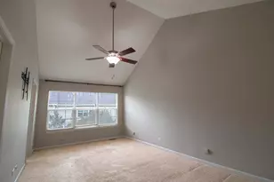 605 Pheasant Trail, Saint Charles, IL 60174 - Photo 8