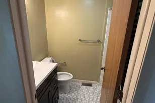 156 W Golf Rd, Libertyville, IL 60048 - Photo 14