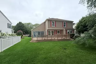 95 Southfield Dr, Vernon Hills, IL 60061 - Photo 24