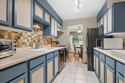 2720 Mitchell Drive #4, Woodridge, IL 60517 - Photo 6