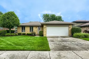 16931 82nd Ave, Tinley Park, IL 60477 - Photo 2