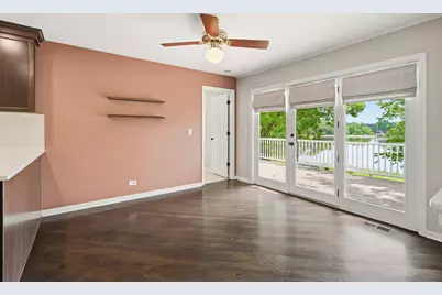 368 Hiawatha Drive, Lake in the Hills, IL 60156 - Photo 14